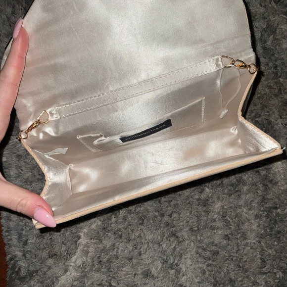 TAN CHAIN PURSE - Picture 2 of 2